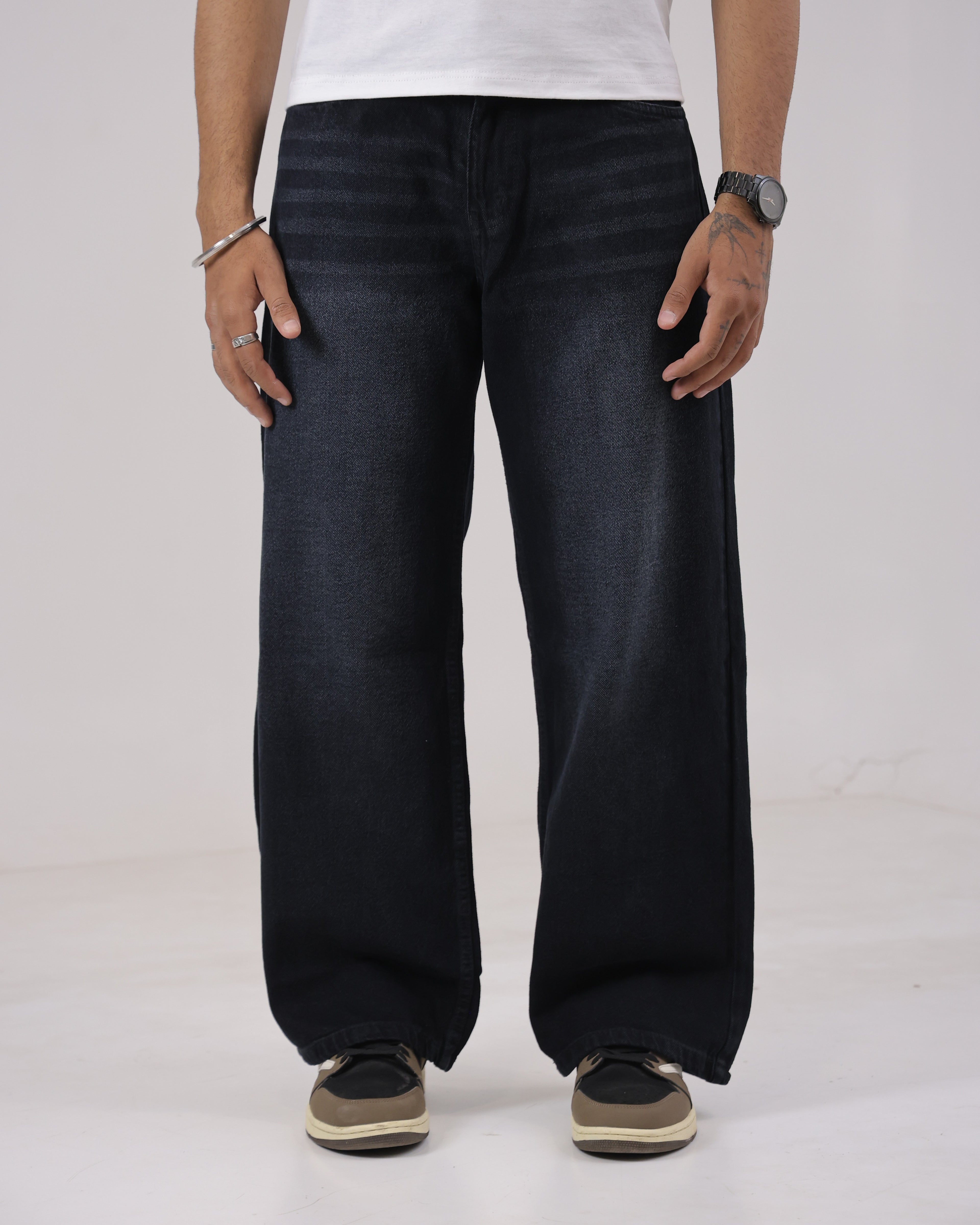 VINTAGE BLACK BAGGY