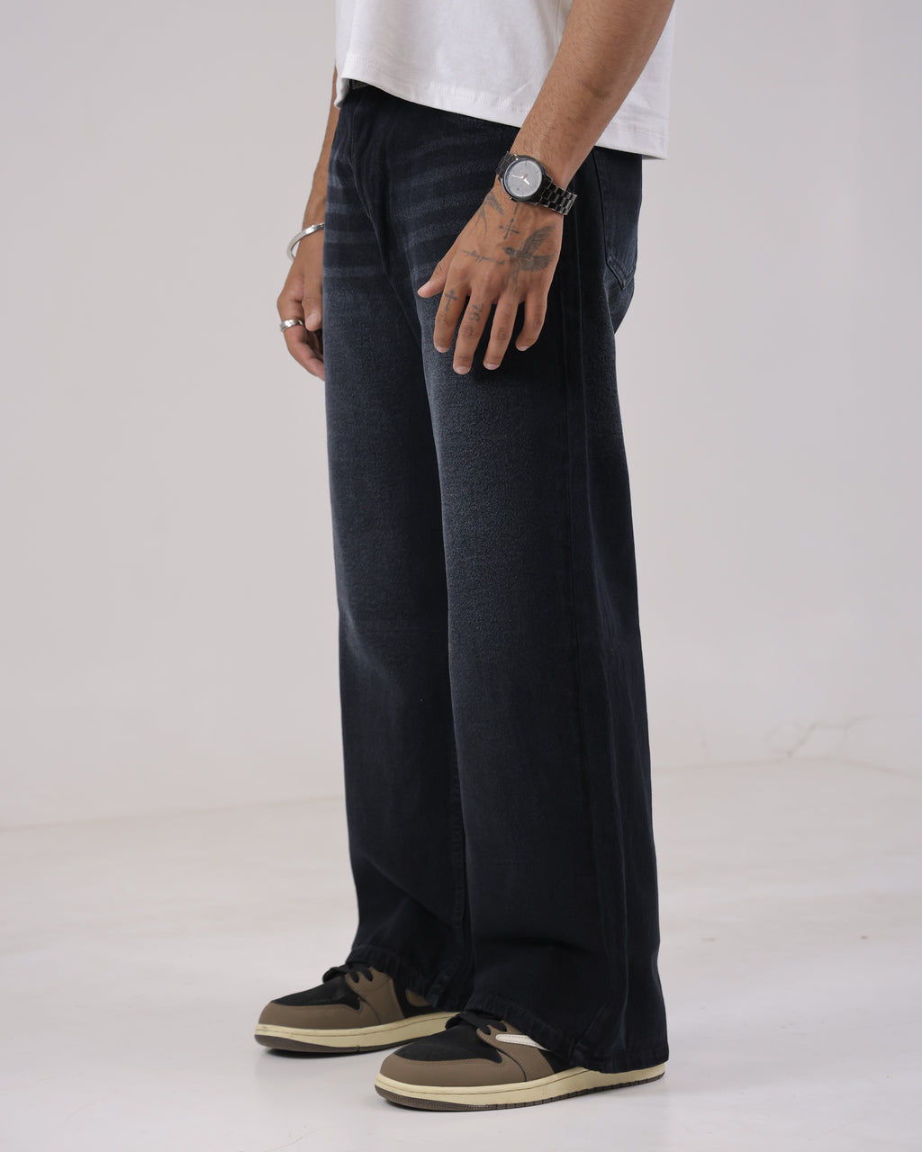 VINTAGE BLACK BAGGY