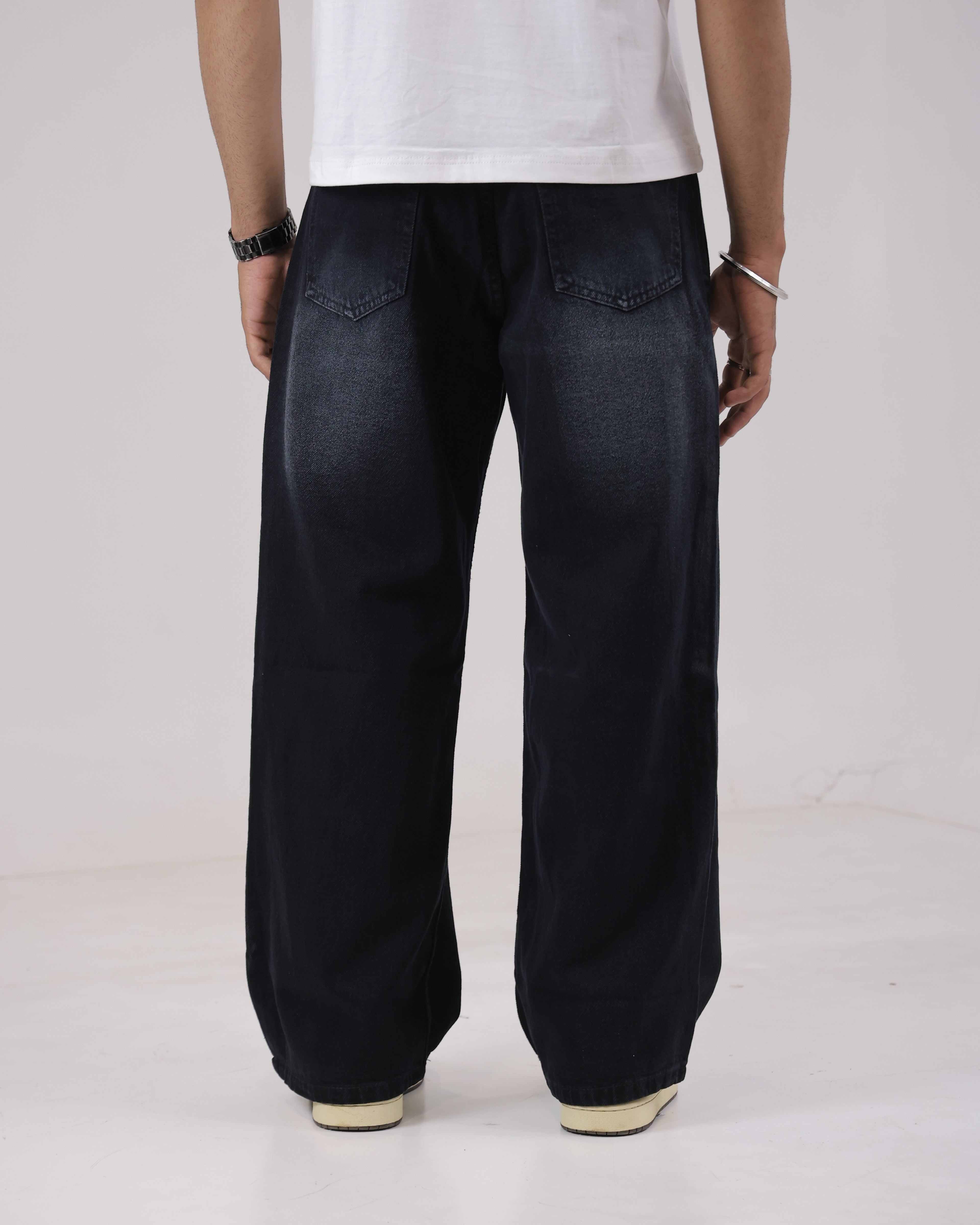 VINTAGE BLACK BAGGY