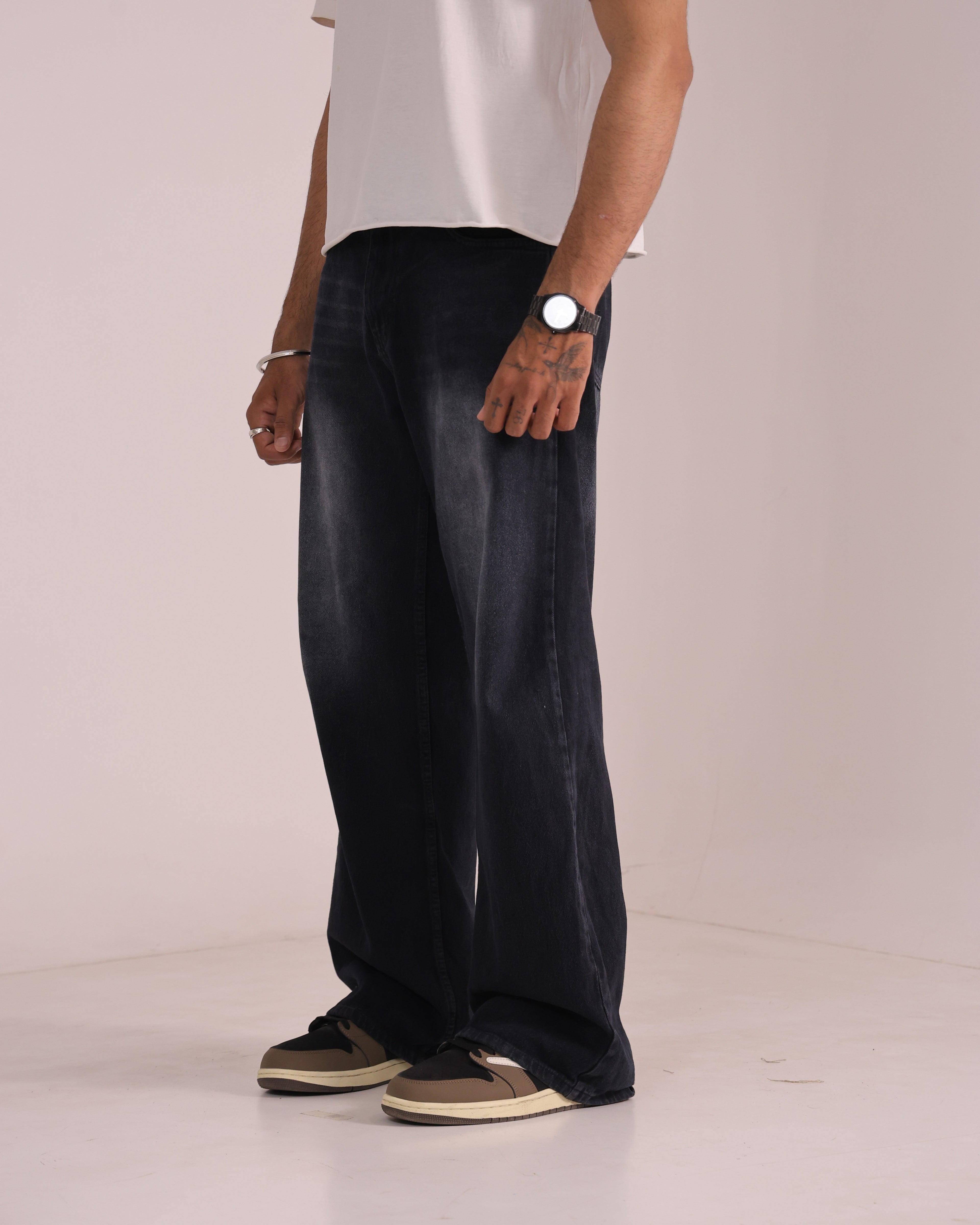 VINTAGE BLACK BAGGY