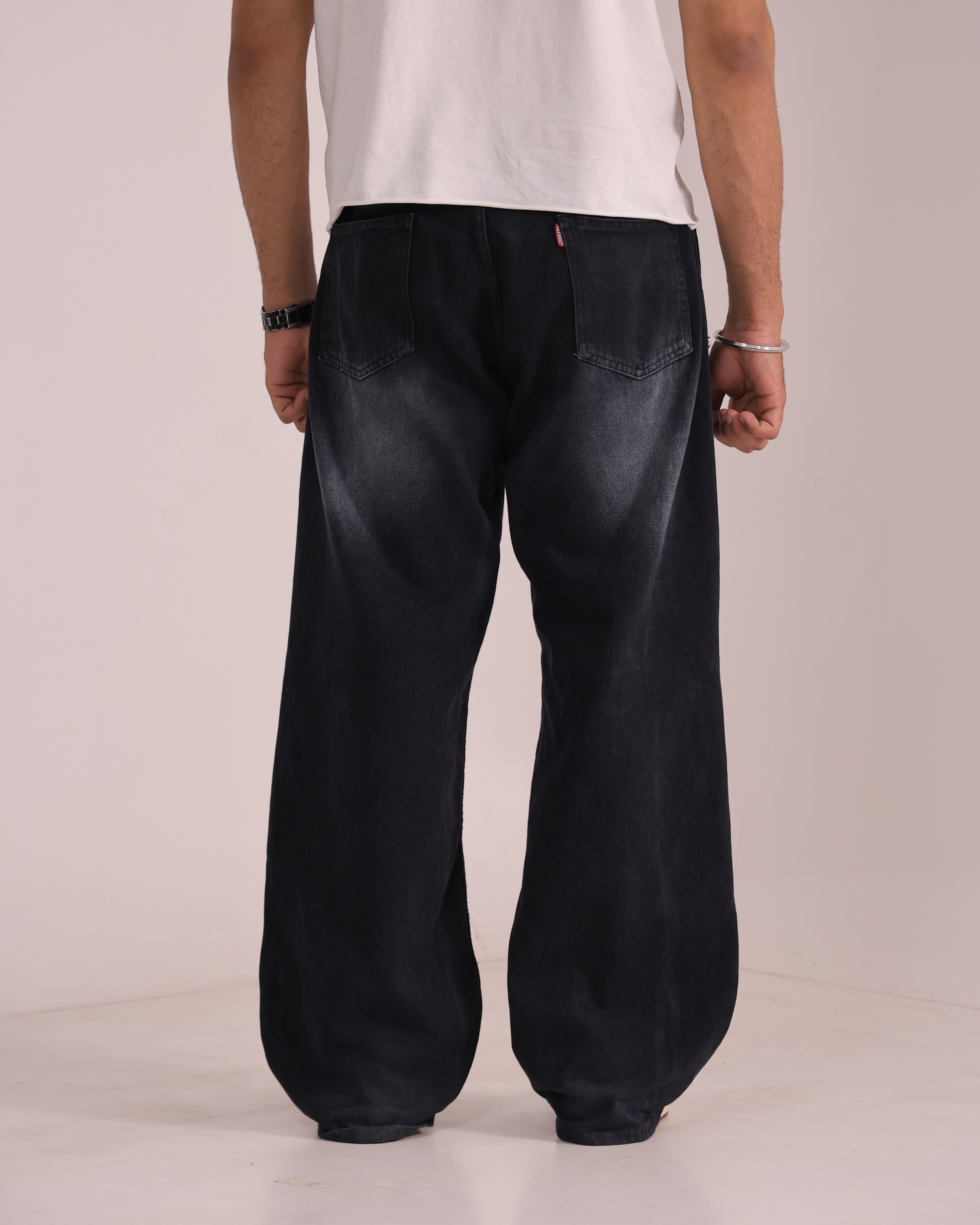 VINTAGE BLACK BAGGY