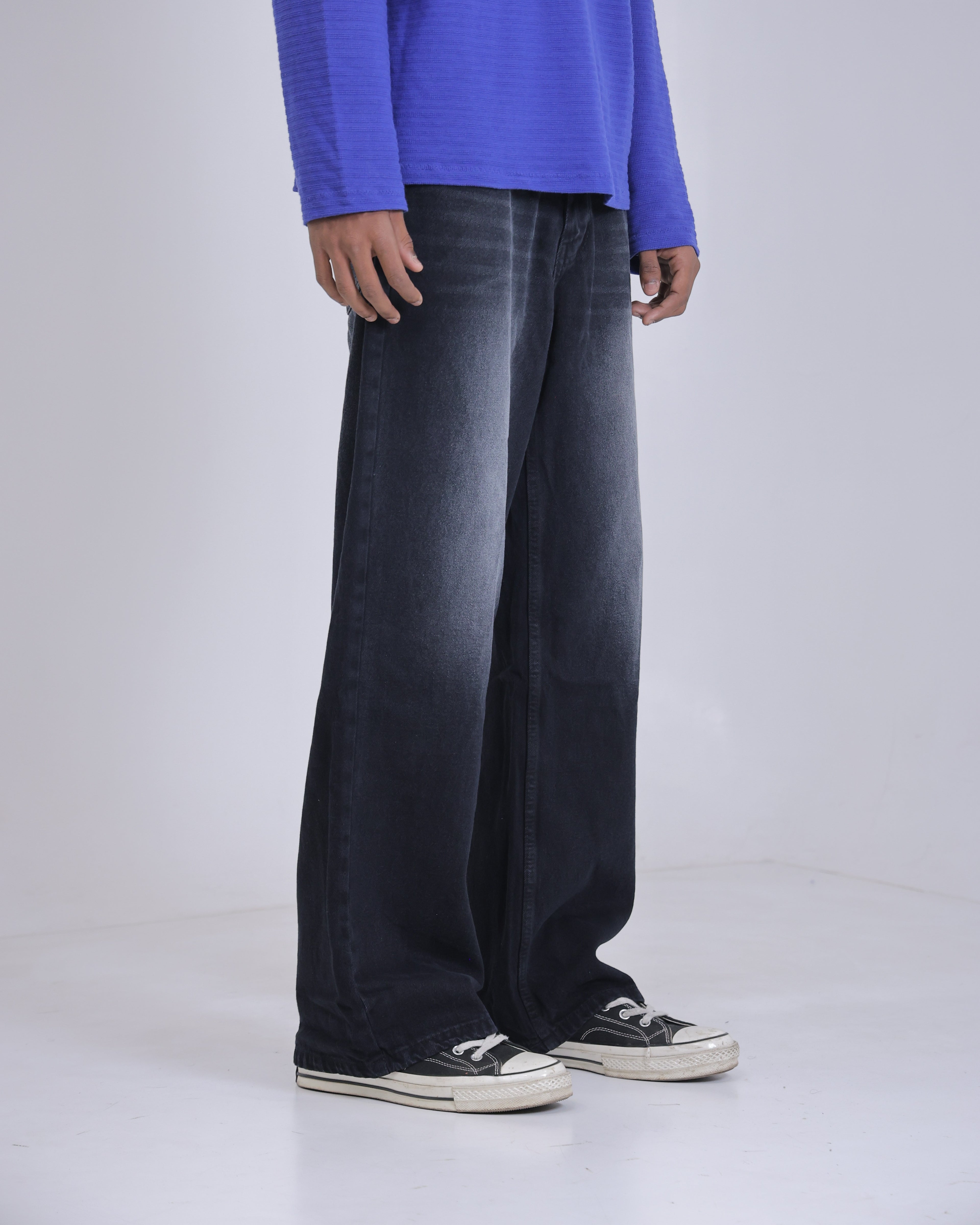 VINTAGE BLACK BAGGY